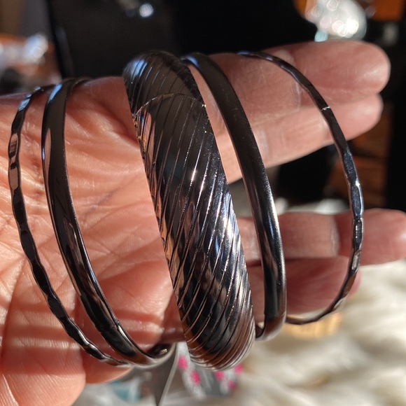 Everything must go sale - Picture 14 of 14